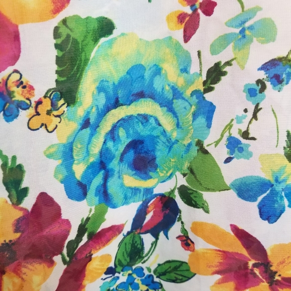 Vibrant Floral Blouse, Semisheer Fabric, Buttoned Front, One Size fits Most. - Picture 7 of 14